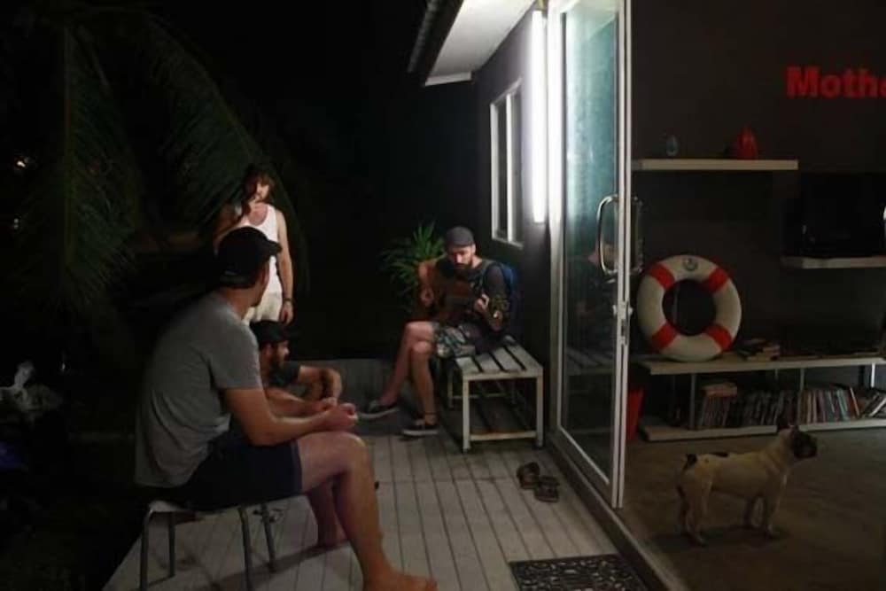 monkey samui hostel