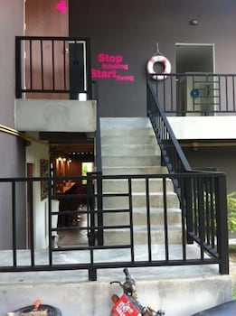 monkey samui hostel