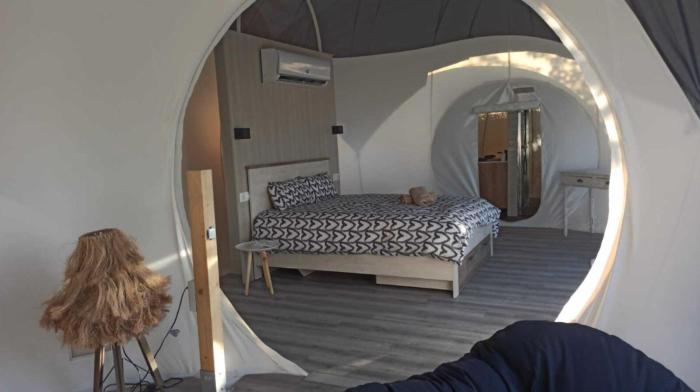fuente del lobo glamping bungalows adults only