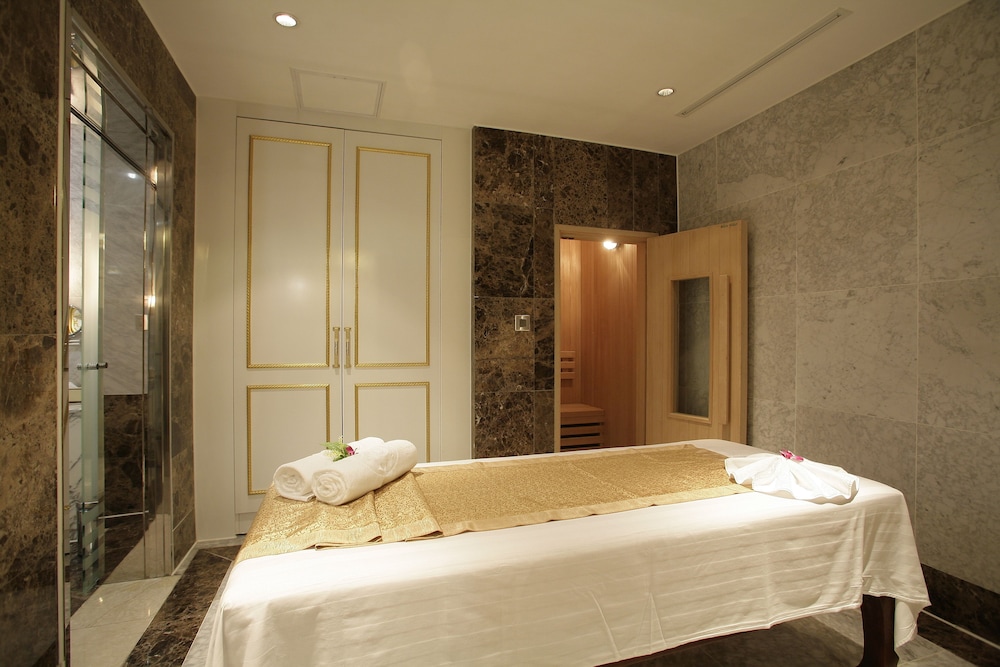 grand plaza hanoi hotel