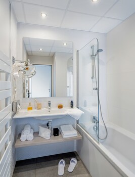 hotel valdys thalasso and spa la baie