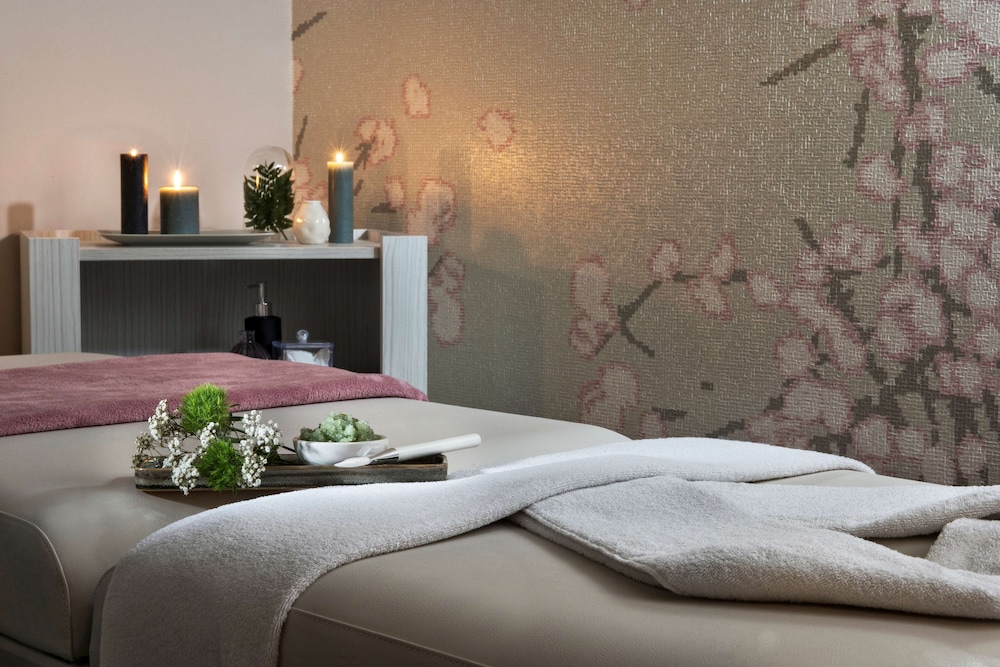 hotel valdys thalasso and spa la baie