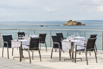hotel valdys thalasso and spa la baie