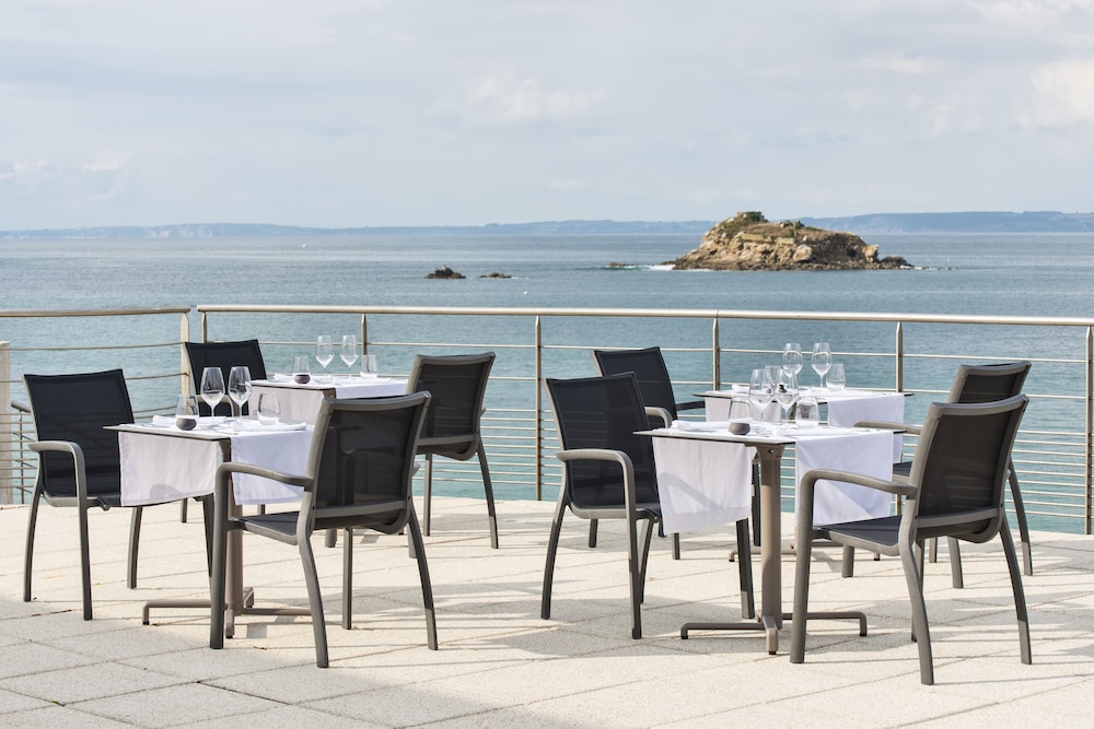 hotel valdys thalasso and spa la baie