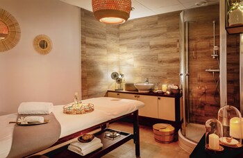 hotel valdys thalasso and spa la baie
