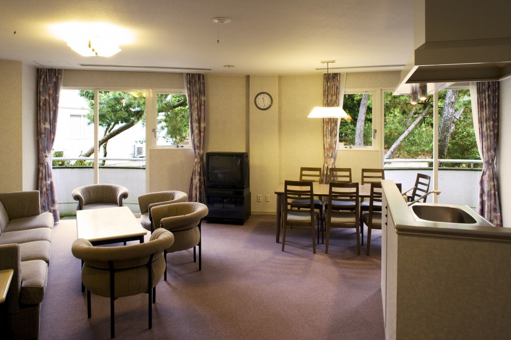 luxze hitotsuba cottage himuka