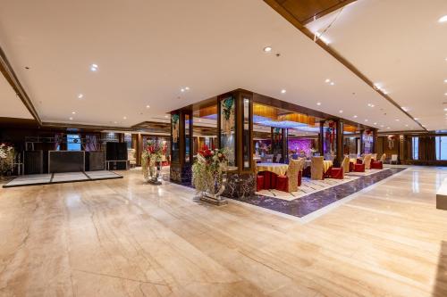 hotel lotus paradise