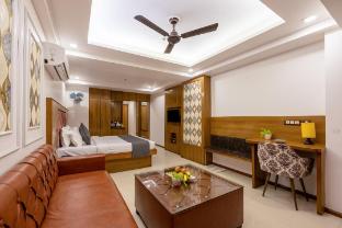 hotel lotus paradise