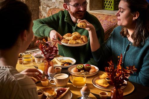 r kipling hotel by happyculture