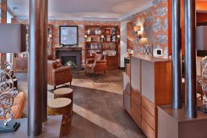 r kipling hotel by happyculture