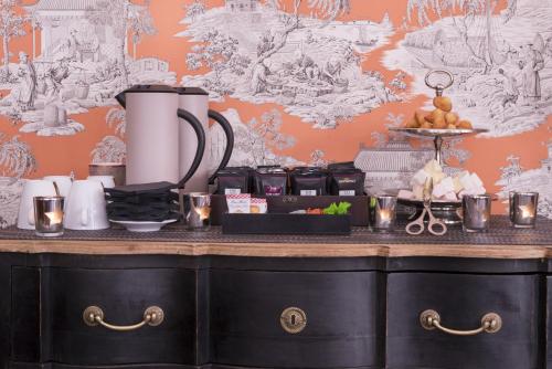 r kipling hotel by happyculture