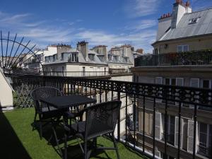 r kipling hotel by happyculture