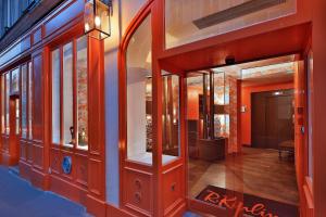 r kipling hotel by happyculture