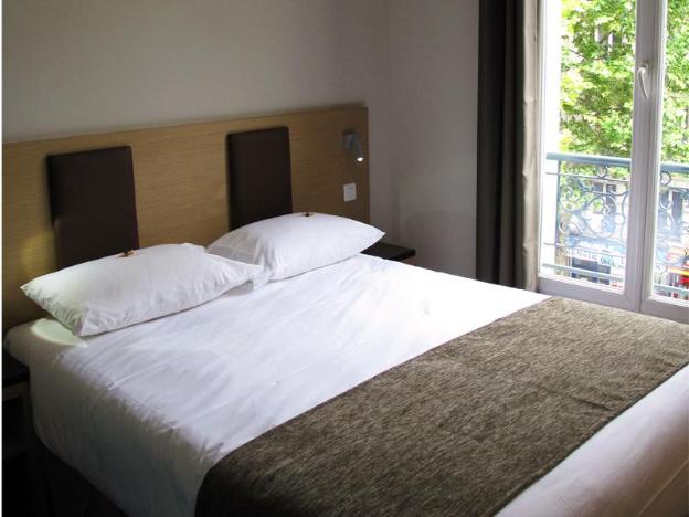source hotel
