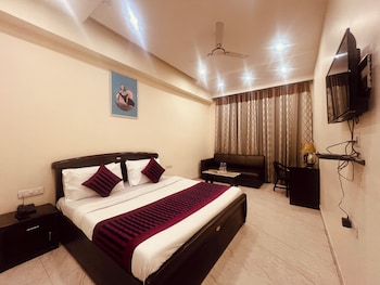 hotel lagoona and banquet hall