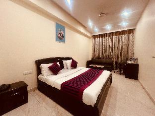 hotel lagoona and banquet hall