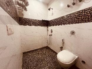 hotel lagoona and banquet hall