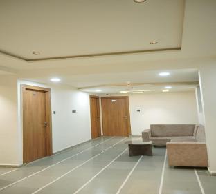 Hotel Govardhan Palace,Bapunagar,3 star