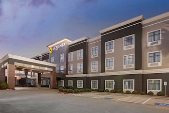 La Quinta Inn & Suites By Wyndham Pasadena North,Houston County>>Downtown Houston,3 star