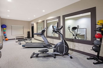 La Quinta Inn & Suites By Wyndham Pasadena North,Houston County>>Downtown Houston,3 star