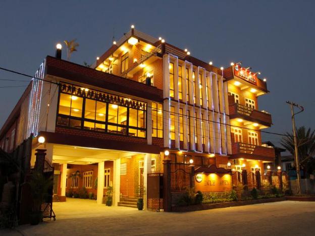 inle apex hotel
