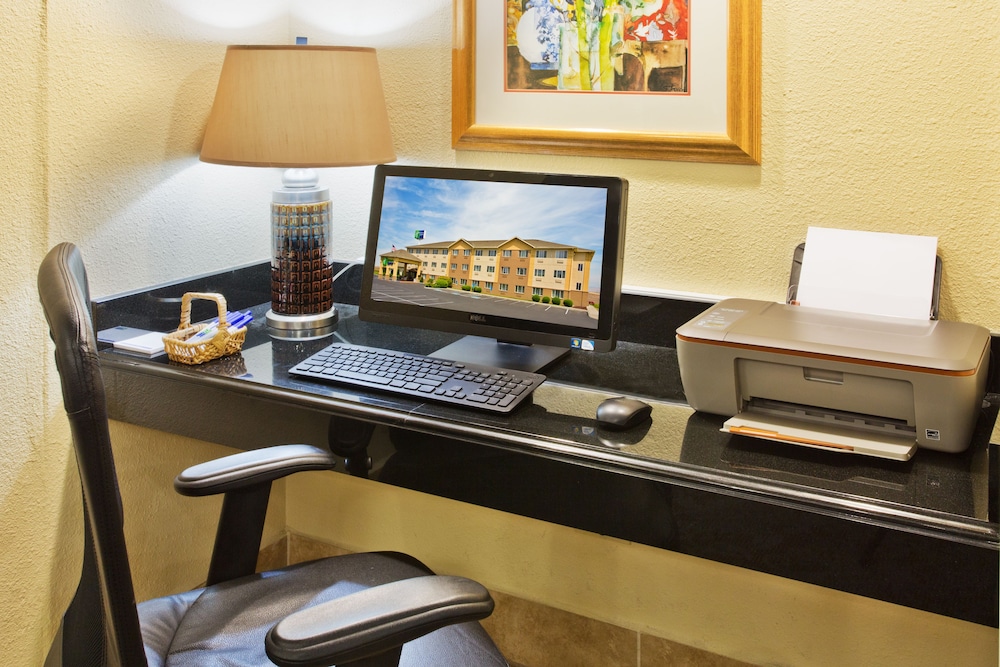 holiday inn express pendleton by ihg