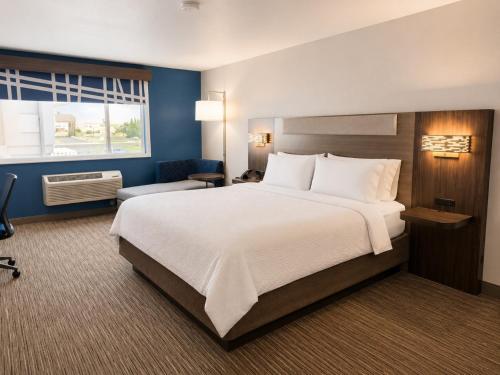 holiday inn express pendleton by ihg