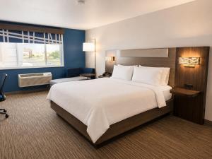 holiday inn express pendleton by ihg