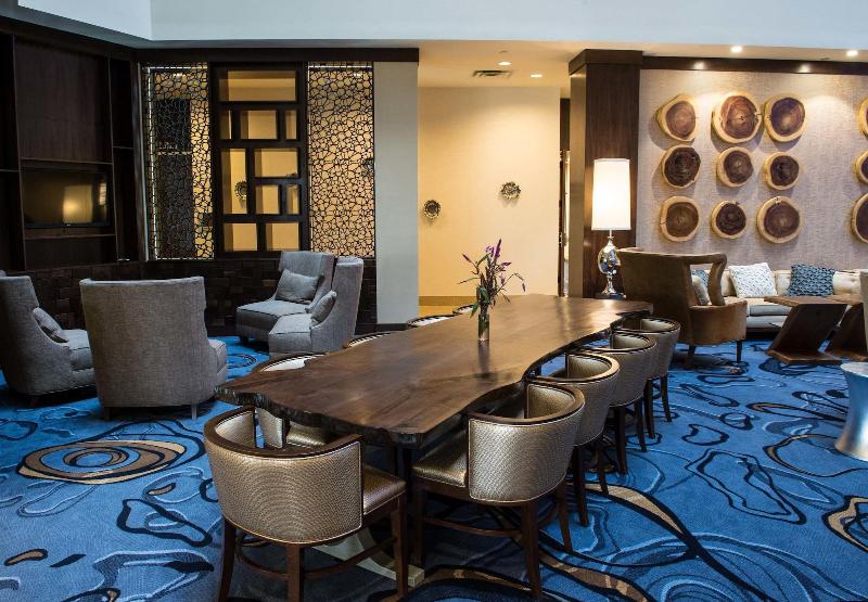 delta hotel philadelphia airport