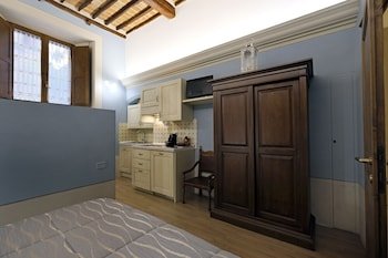 Rossellino,Pienza>>Florence,3 star