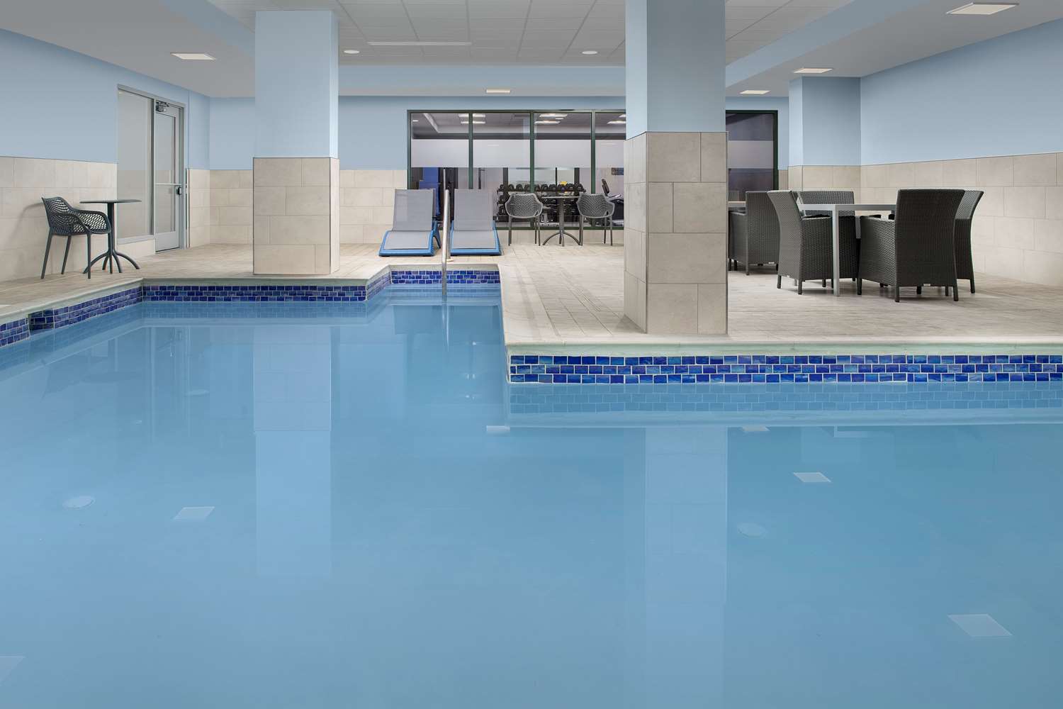 hampton inn baltimore downtown convention center