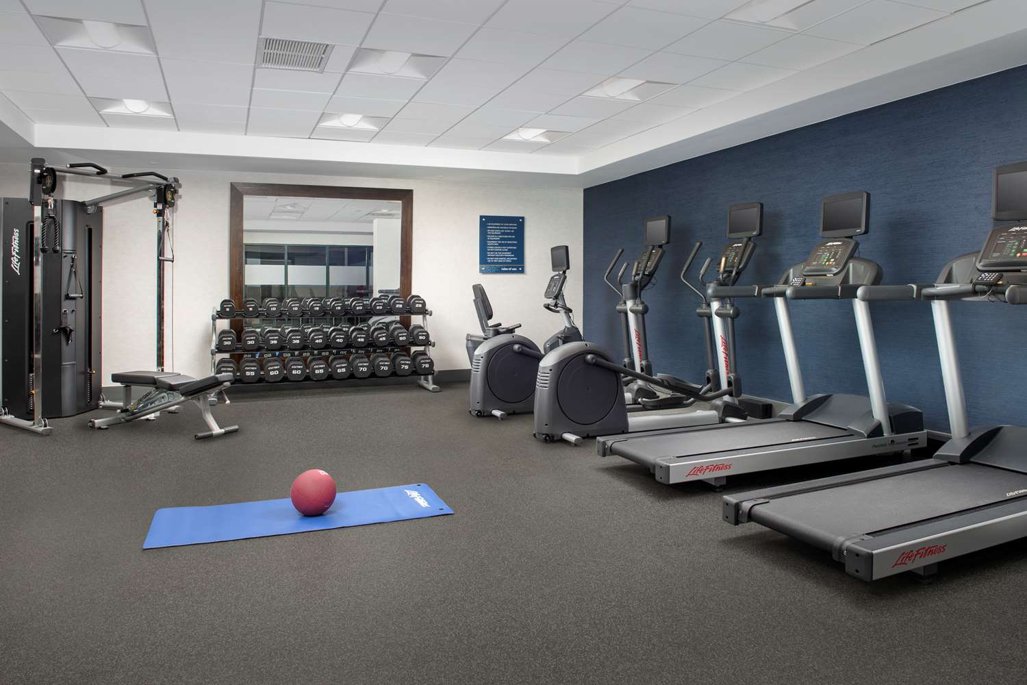 hampton inn baltimore downtown convention center