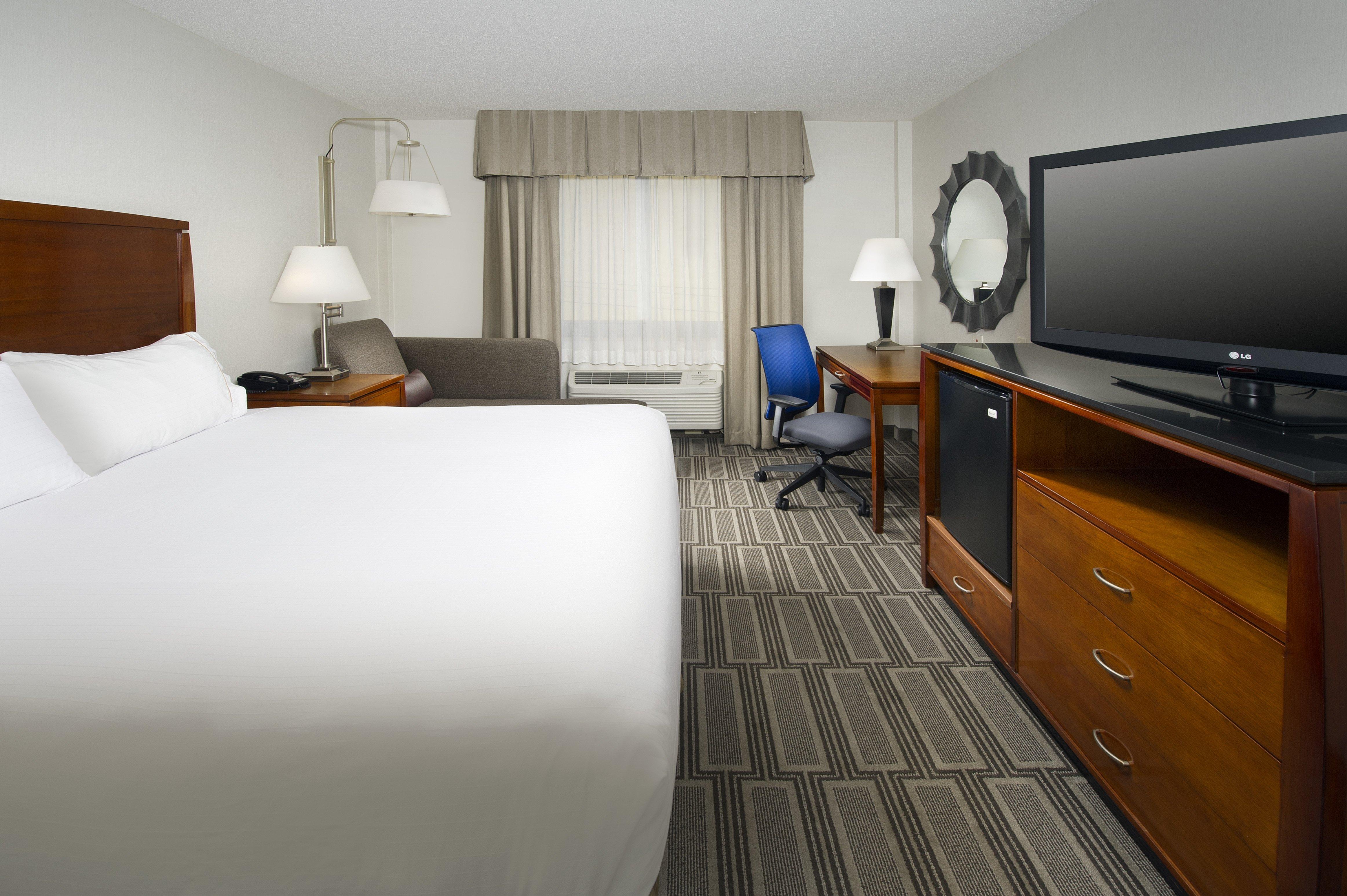 holiday inn express baltimore at the stadiums by ihg