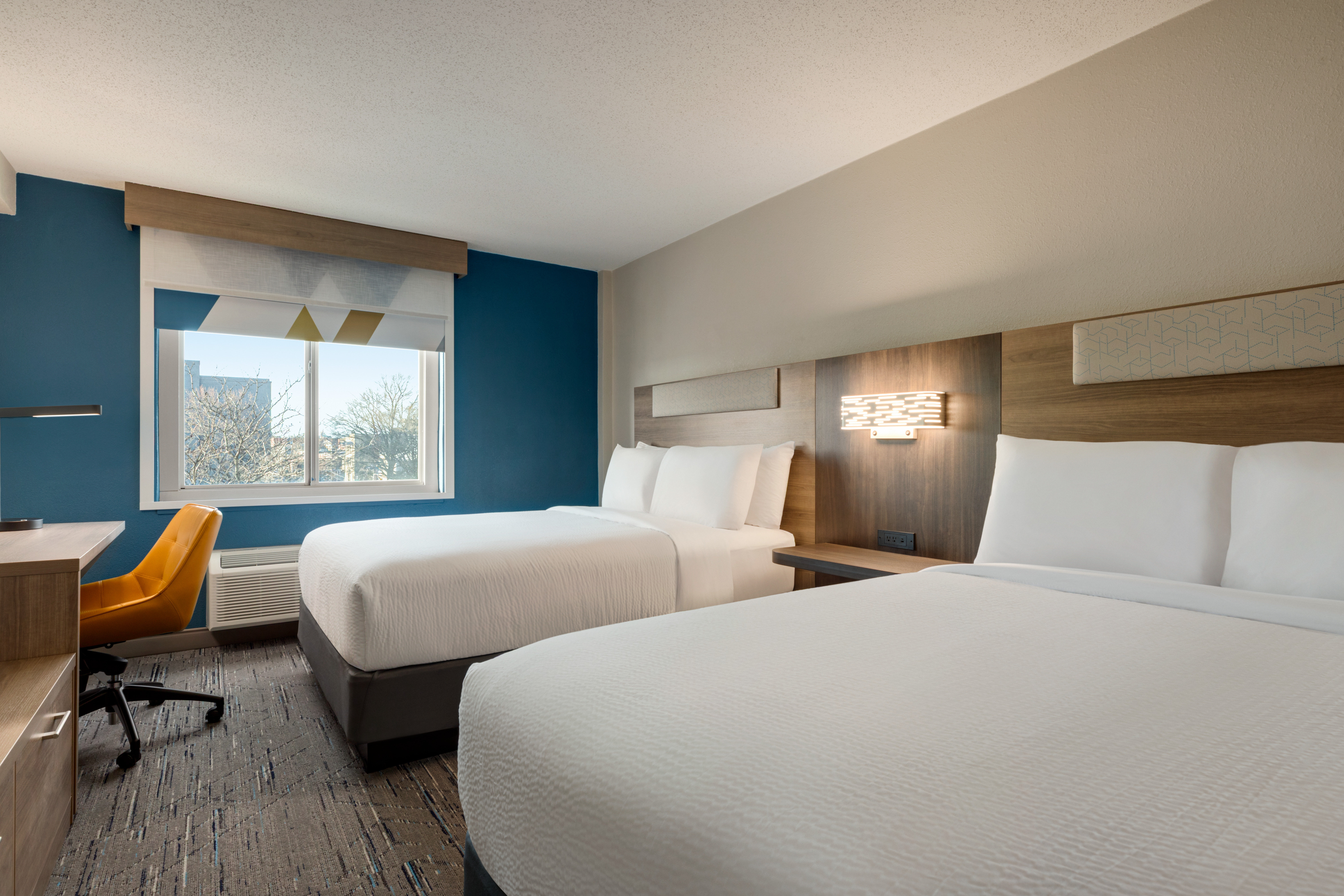 holiday inn express baltimore at the stadiums by ihg