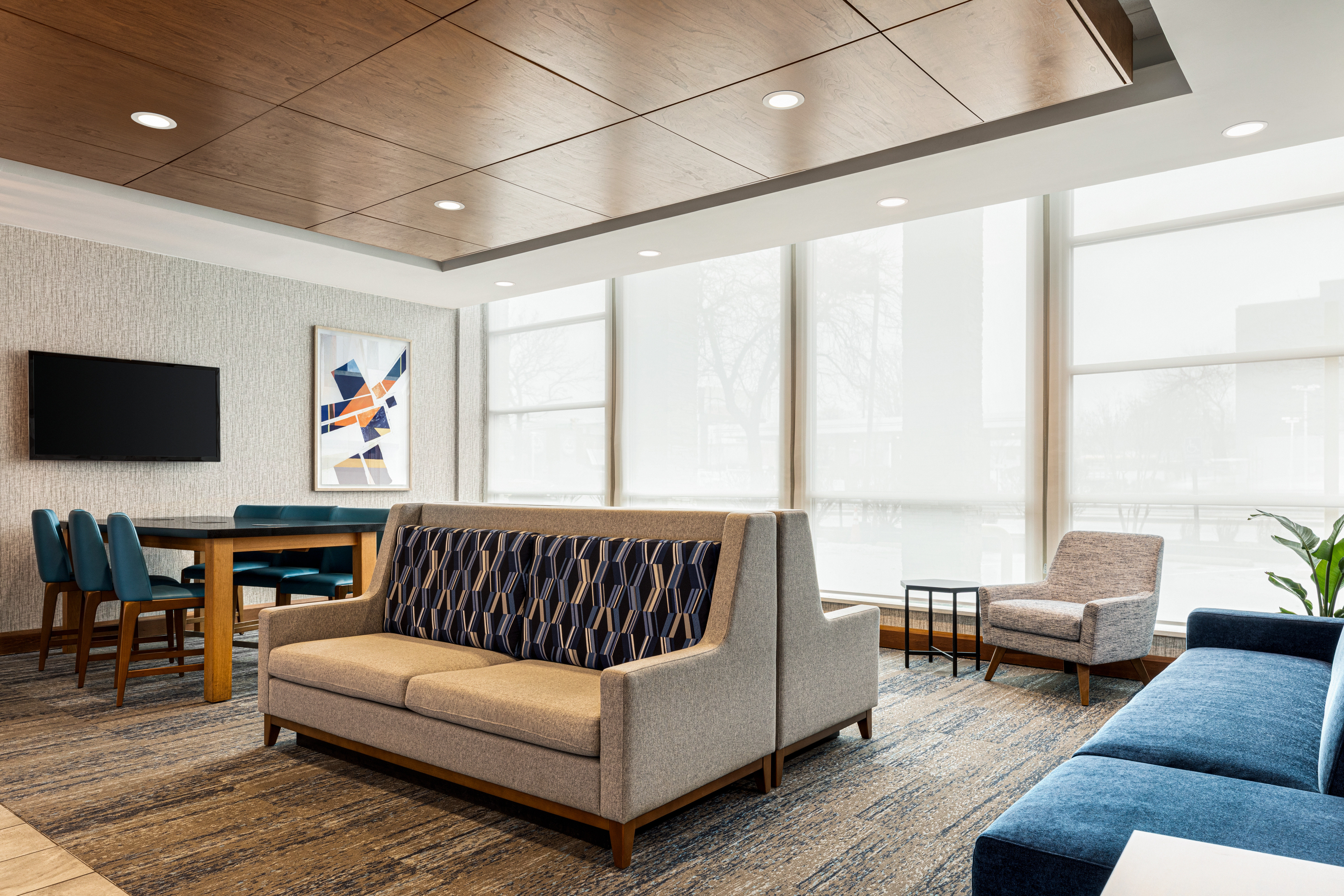 holiday inn express baltimore at the stadiums by ihg