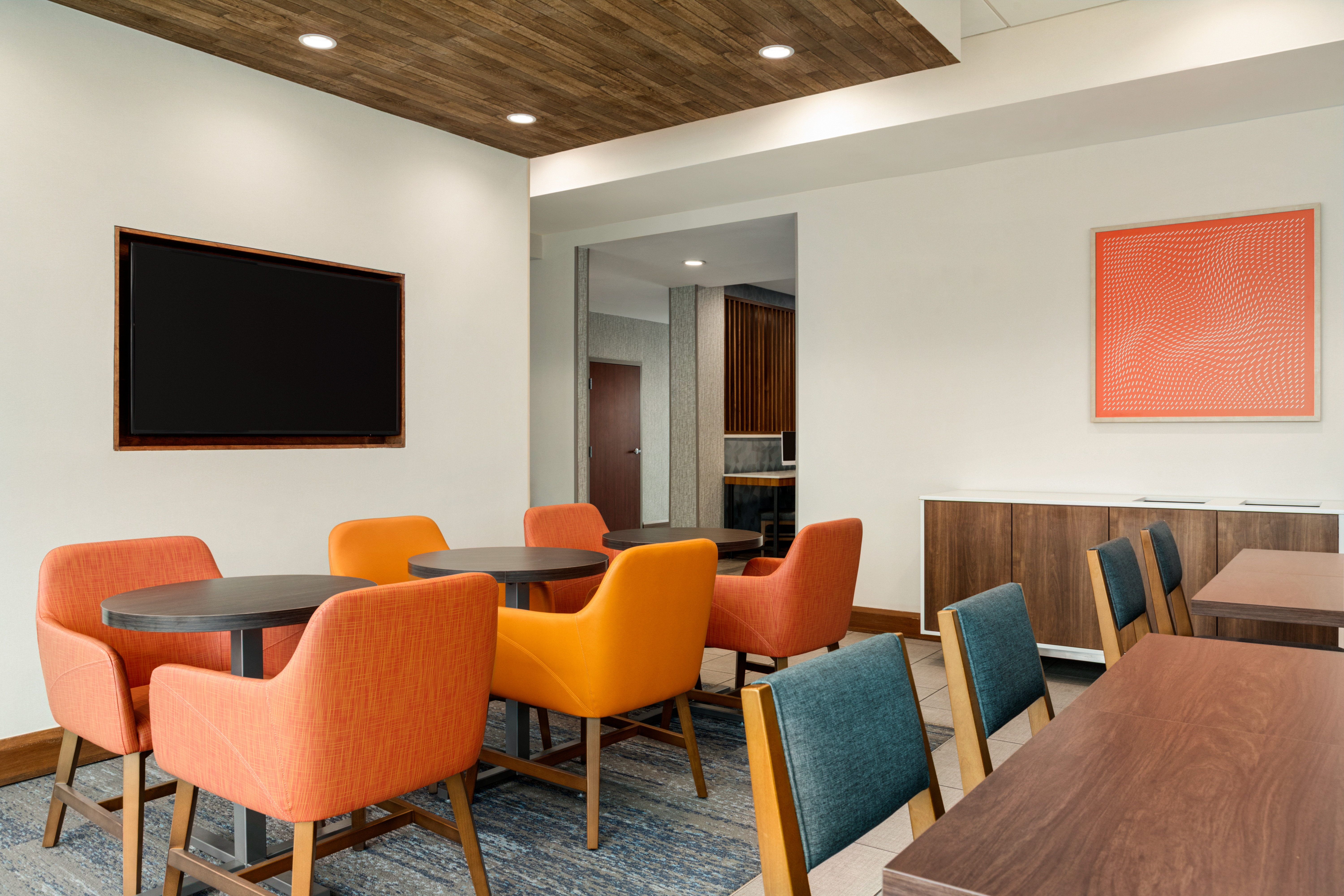 holiday inn express baltimore at the stadiums by ihg