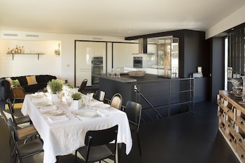 hotel le chat noir