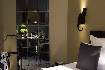 hotel le chat noir