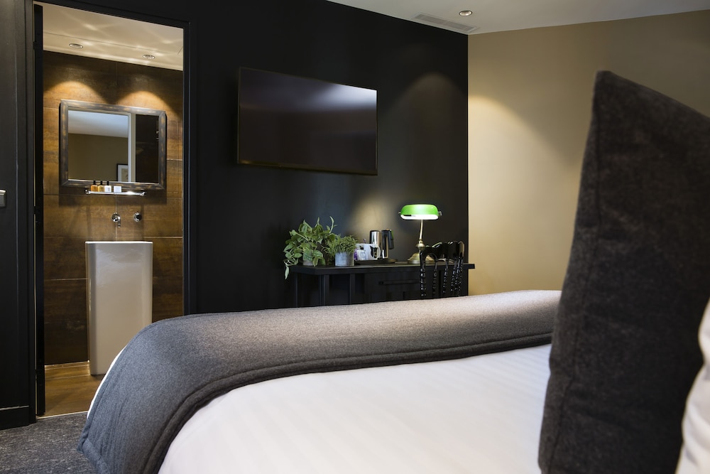 hotel le chat noir