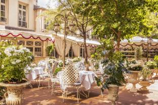 renaissance paris nobel tour eiffel hotel