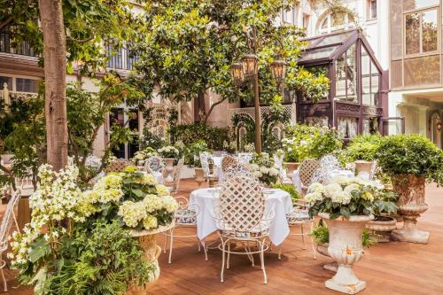 renaissance paris nobel tour eiffel hotel