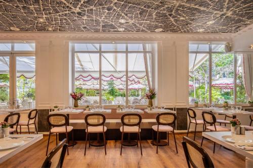 renaissance paris nobel tour eiffel hotel