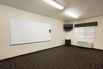 Travelodge By Wyndham Pecos,Monahans>>Fort Stockton,2 star