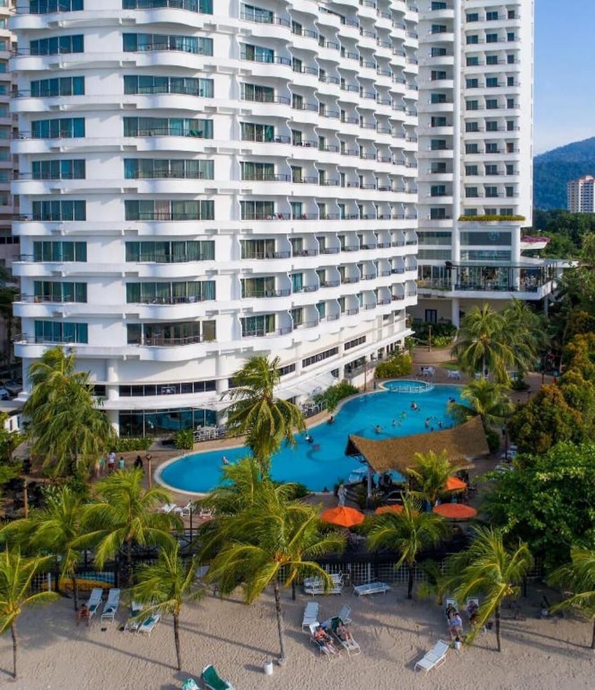 flamingo by the beach penang