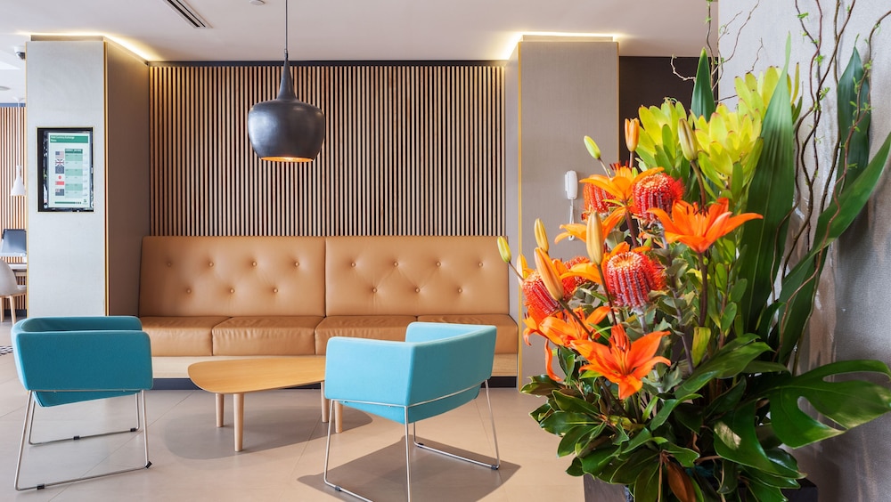 holiday inn perth city centre by ihg