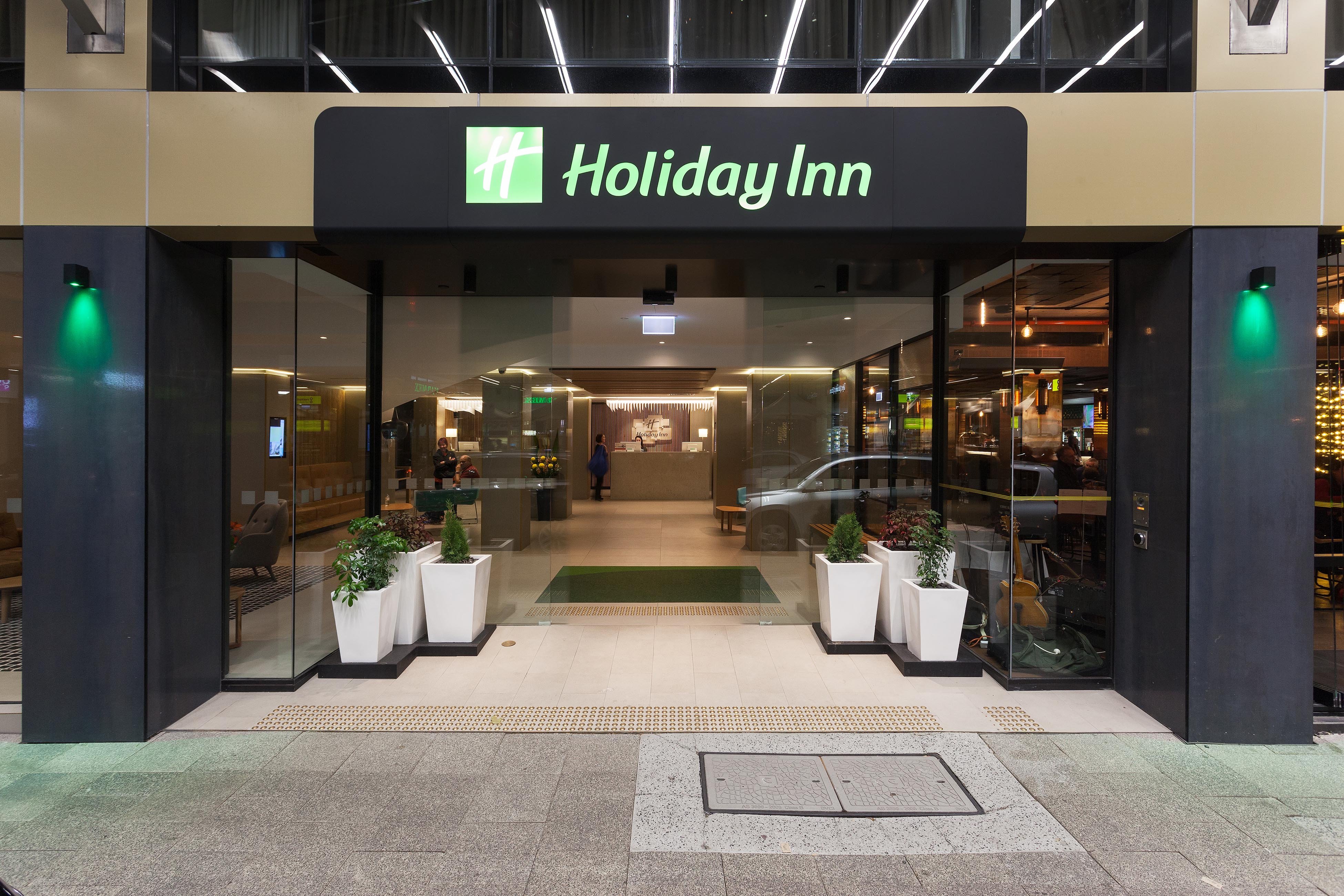 holiday inn perth city centre by ihg