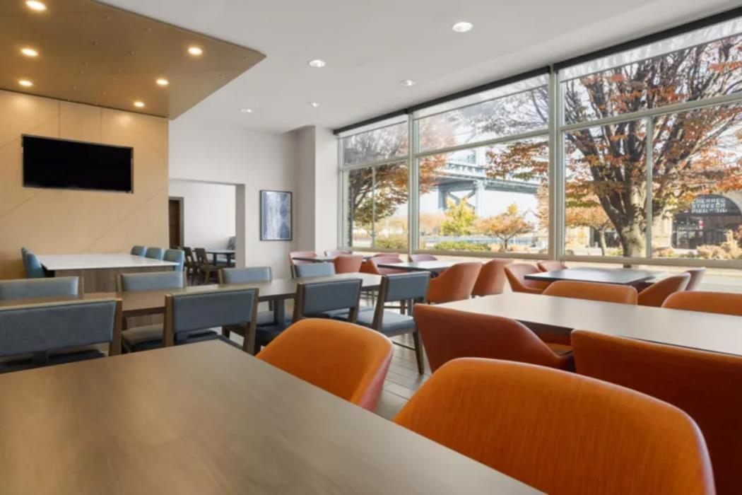 holiday inn express philadelphia penns landing by ihg