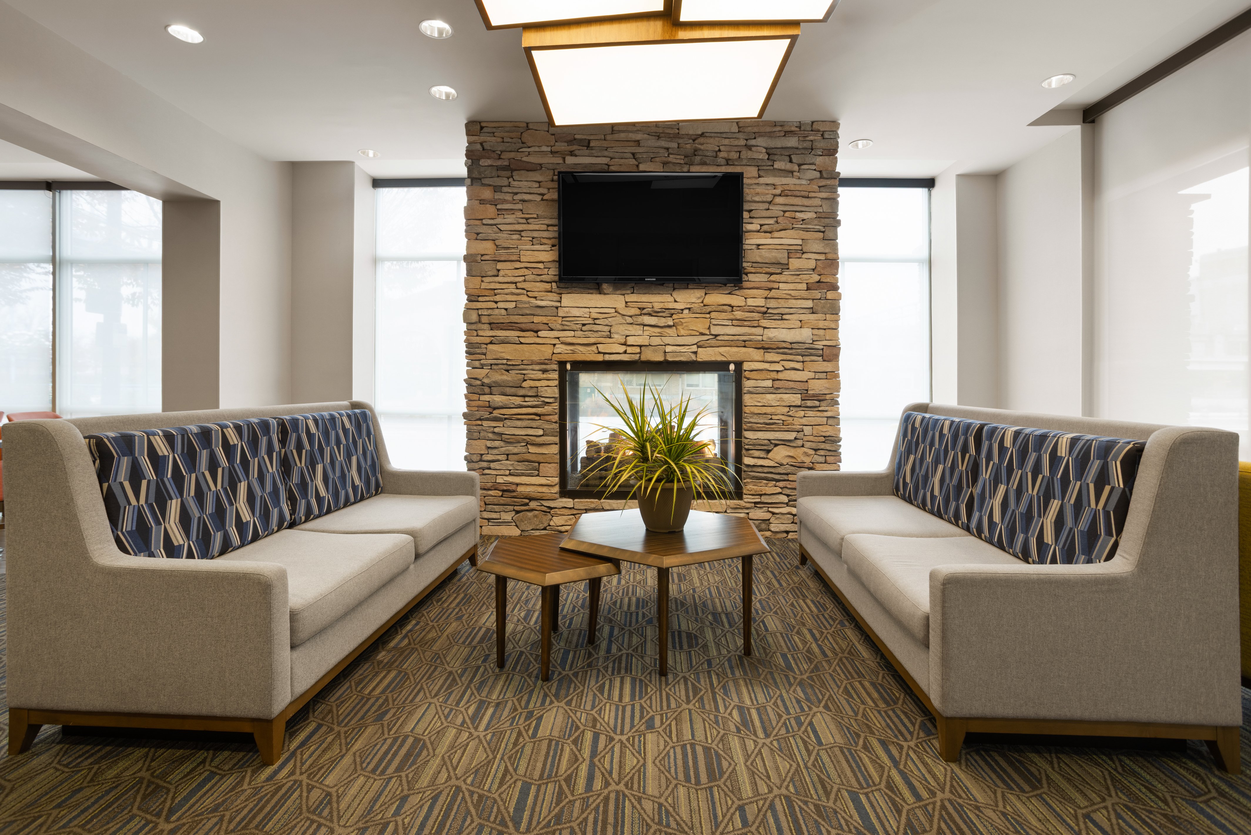 holiday inn express philadelphia penns landing by ihg