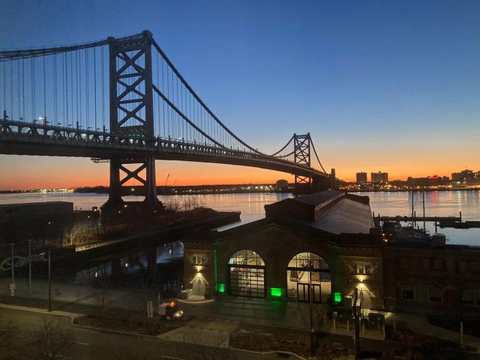 holiday inn express philadelphia penns landing by ihg