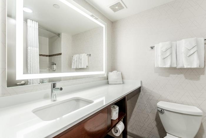holiday inn express philadelphia penns landing by ihg